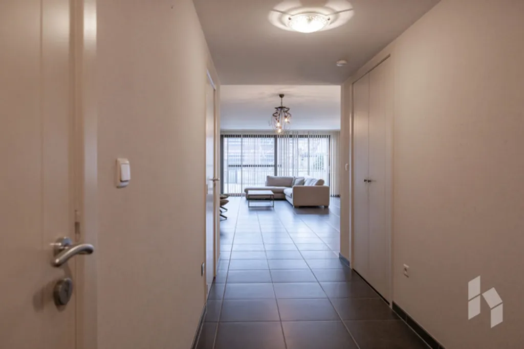 Esik - Spacious Ground Floor Apartment in Lommel