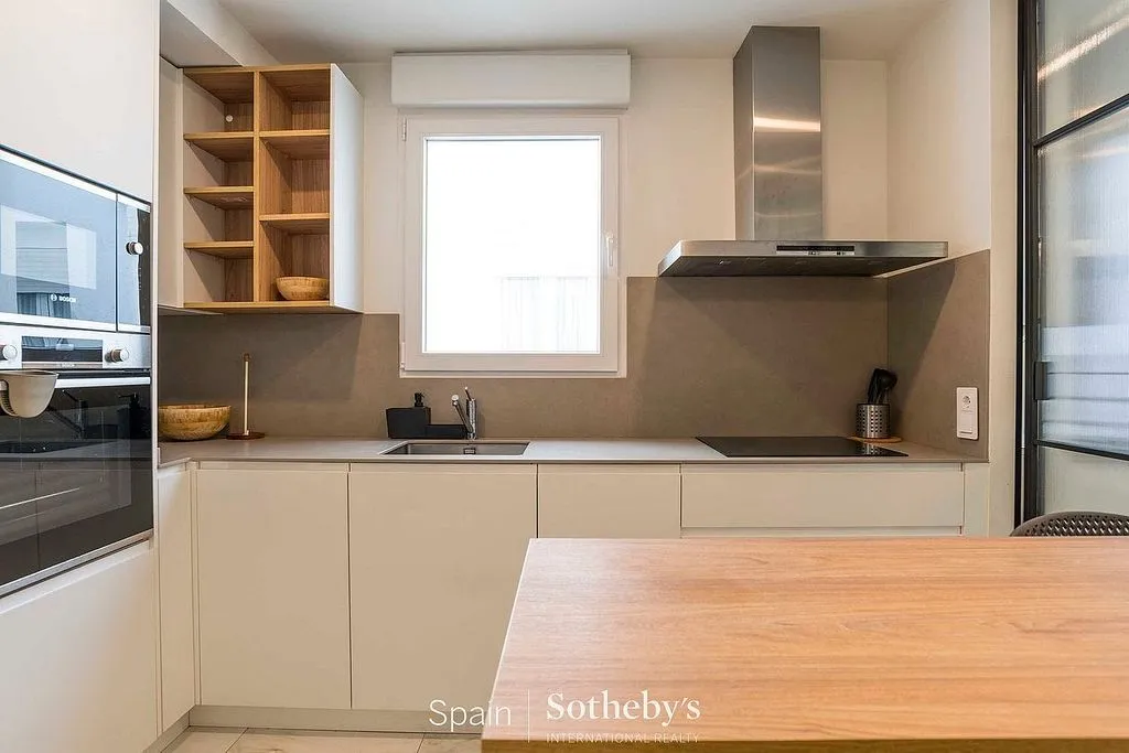 Cuisine - Apartment with Air Conditioning in Goya, Madrid