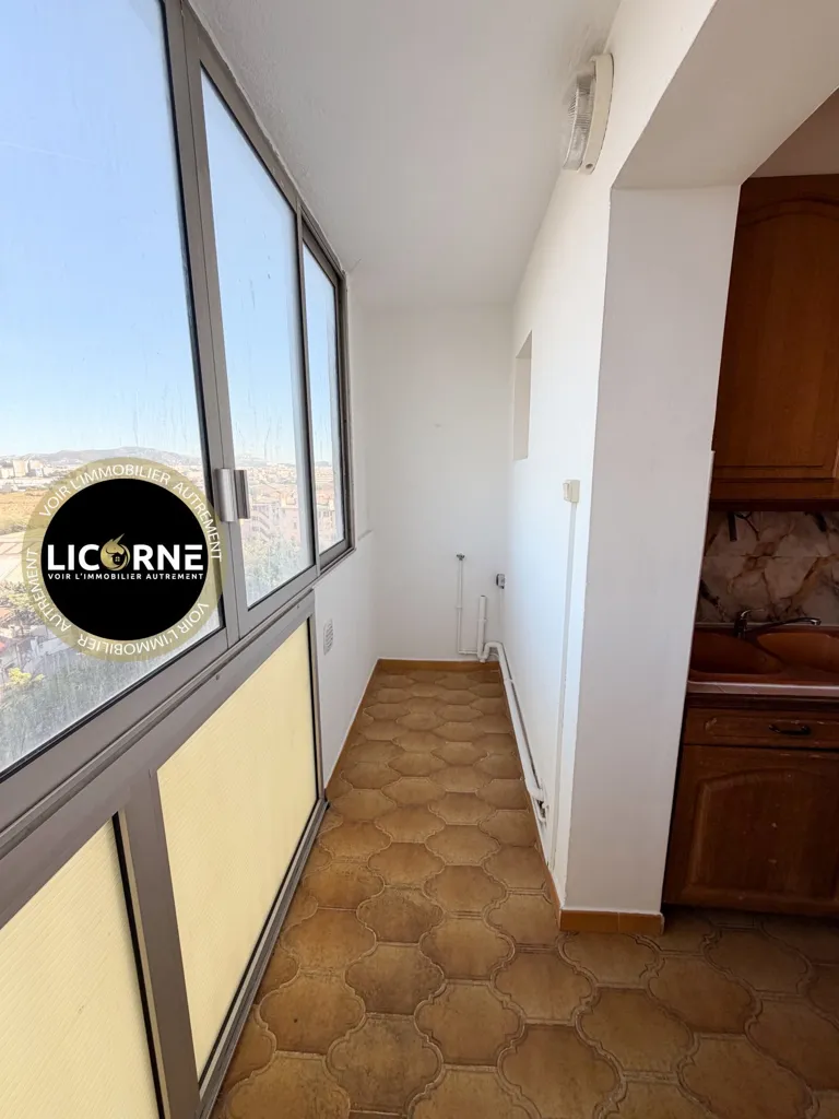 Cuisine - Appartement meublé avec balcon à Marseille 15ème