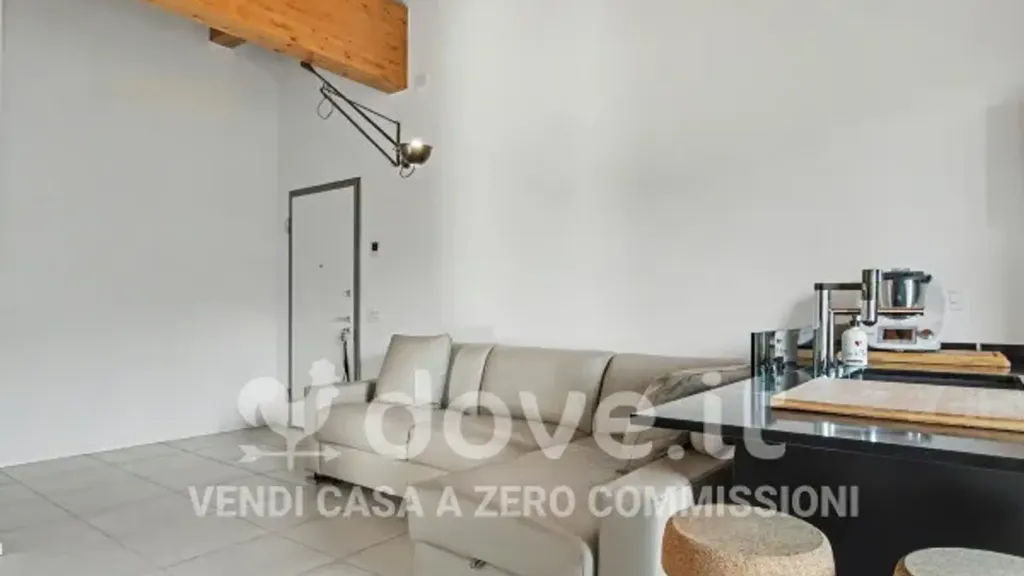 Elutuba - Modern Apartment with Balcony in Vertova