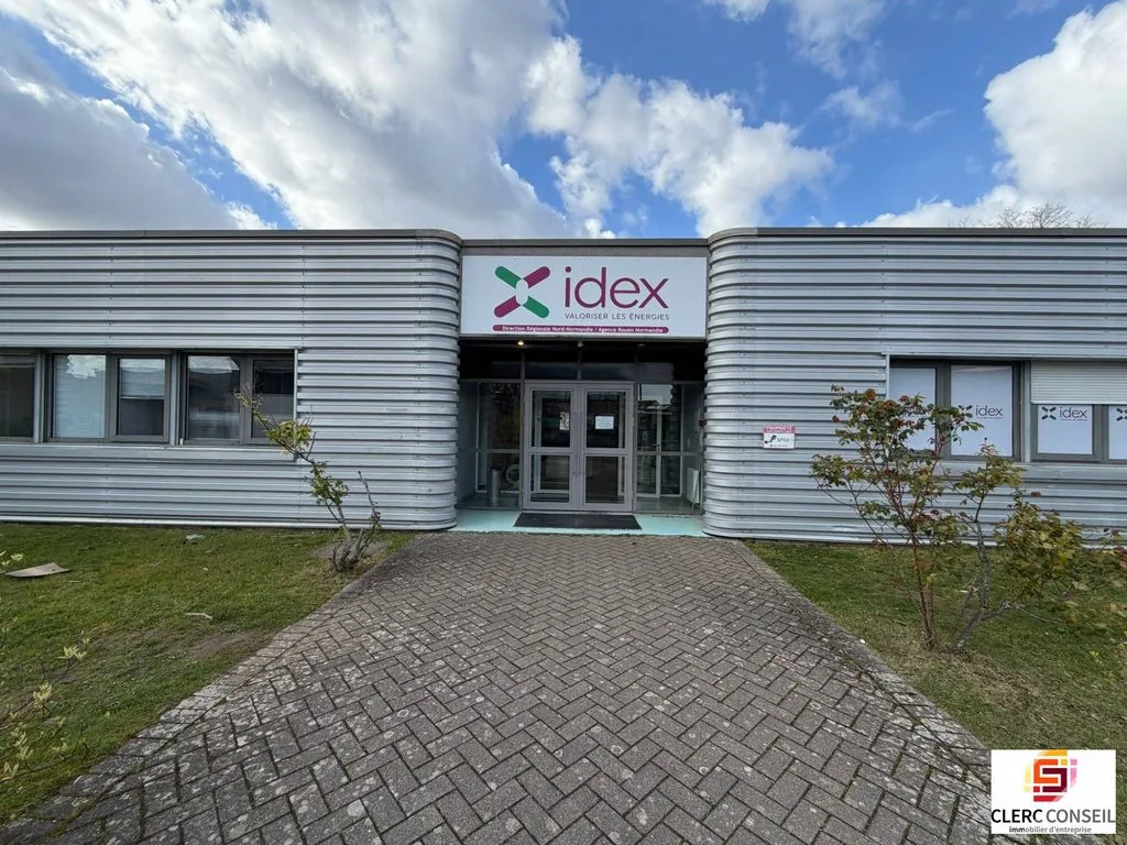 Extérieur - Bureaux Rénovés avec Parking à Rouen Sud