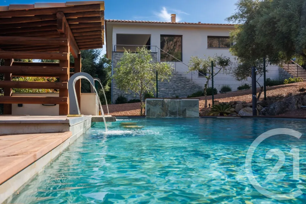 Piscine - Villa Panoramique entre Mer et Montagne