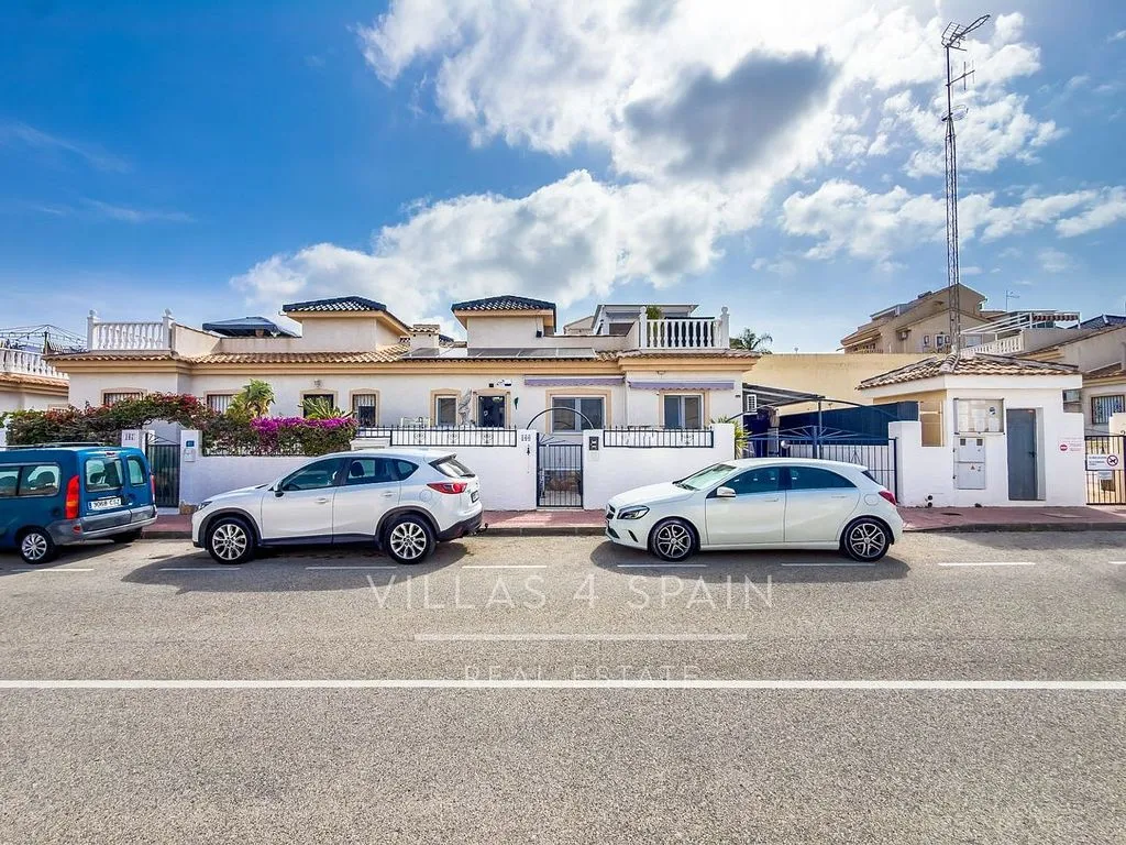 Välivaade - Three-Bedroom House with Pool in Ciudad Quesada