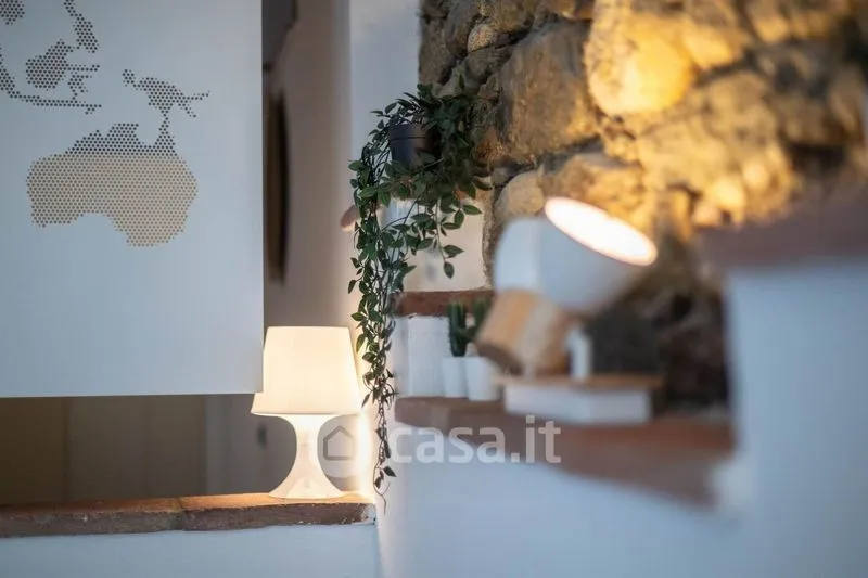 Séjour - Modern Studio with Garden View in Borgomanero