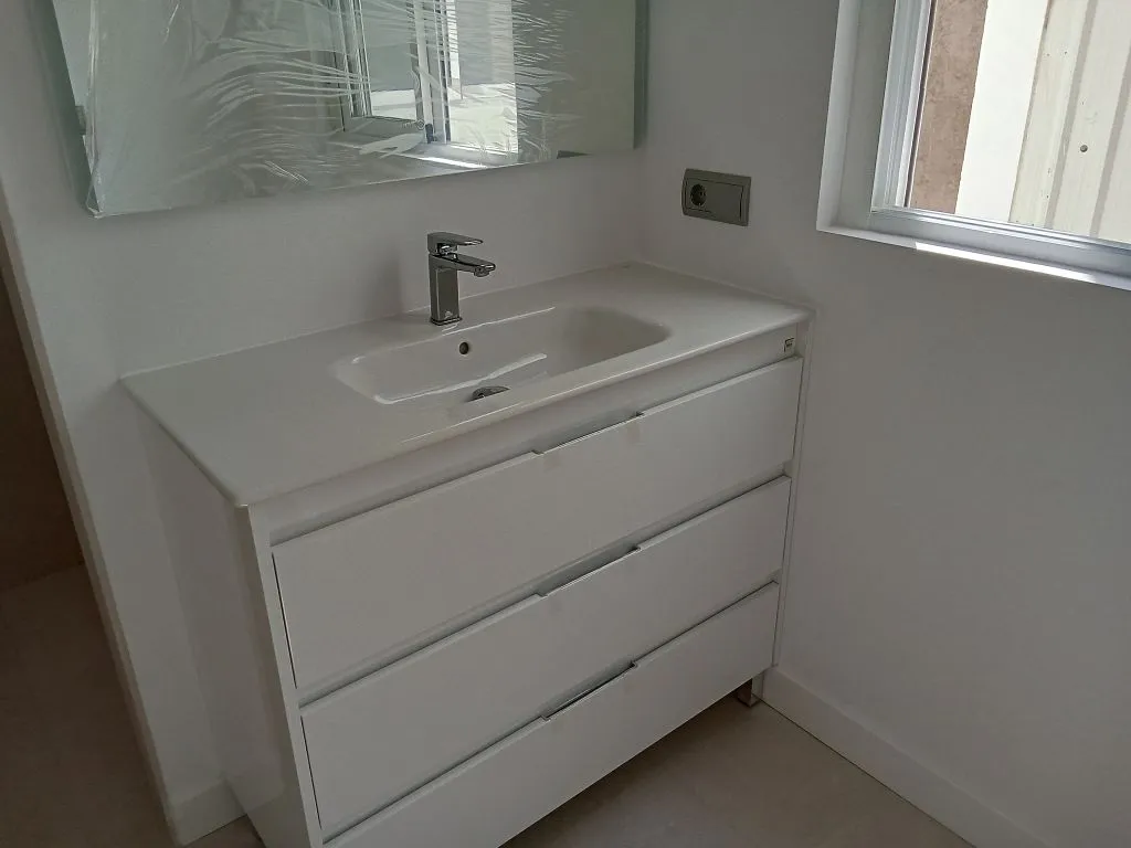 Salles de bain - Modern Flat with Balcony in Santa Cruz