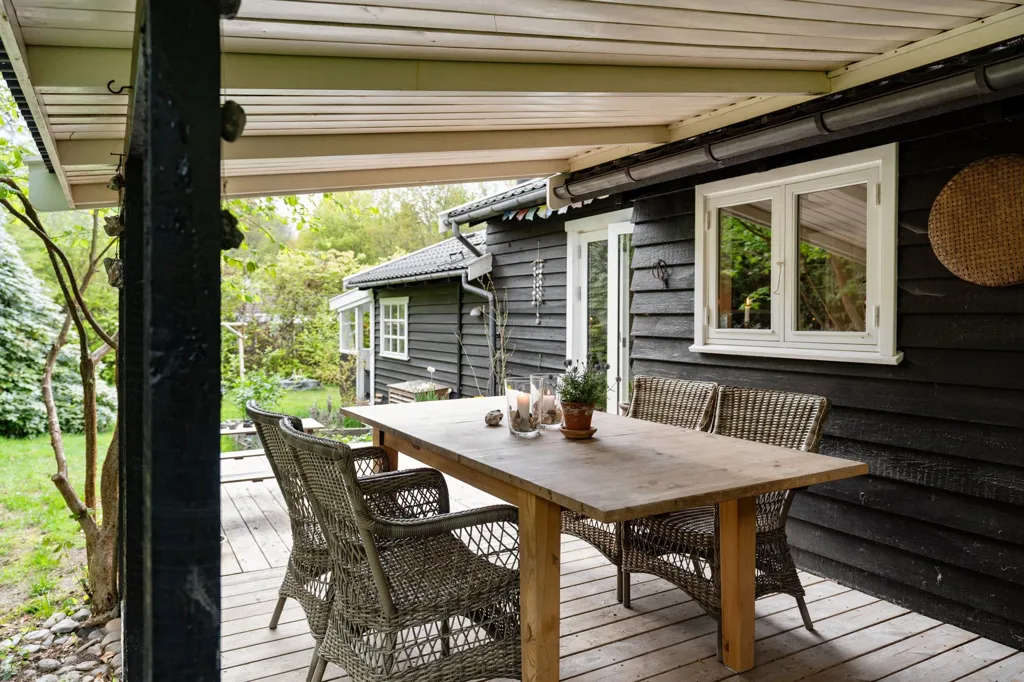Terrace - 3-room house in Dronningmølle