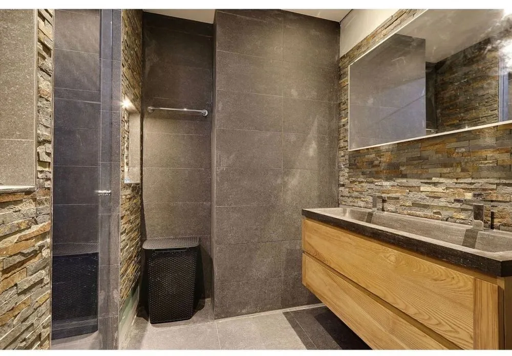 Salles de bain - Modern Apartment with Lift in Amsterdam