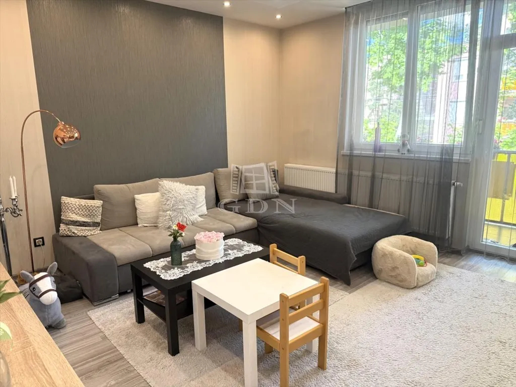 Elutuba - Renovated Apartment with Balcony in Kecskemét