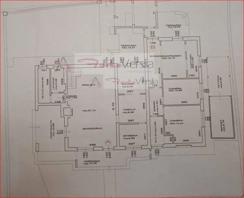 Plaan - Central Villa with Garden in Forte Dei Marmi