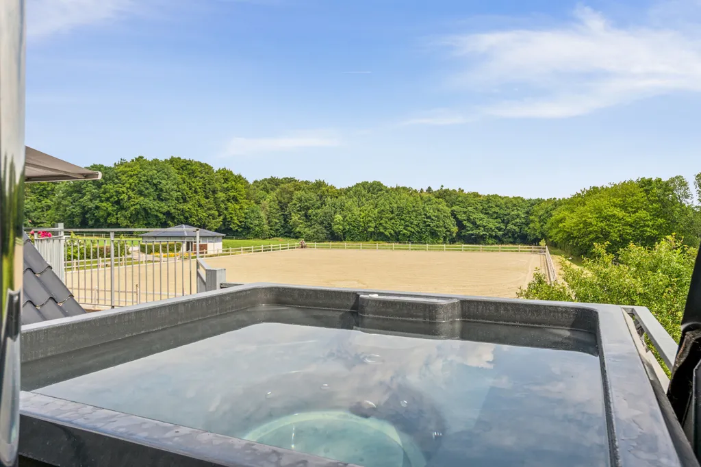 Terrasse - Equestrian Estate with Spa in Vinding