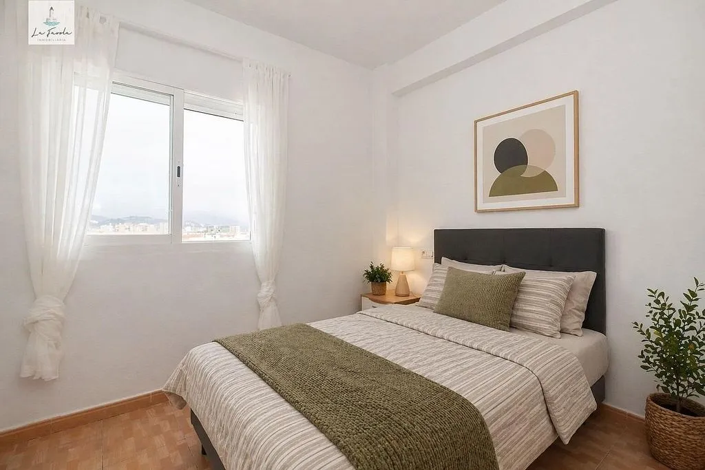 Chambres - 3-Bedroom Apartment with Terrace in Huelin