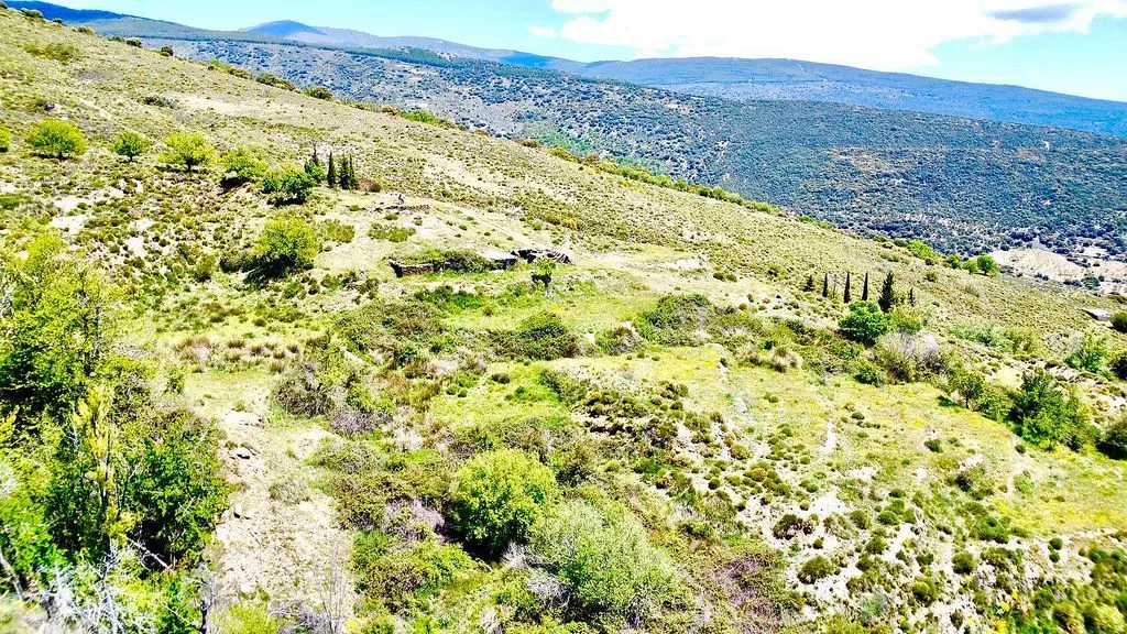Aed - Rustic Finca with Water Source in Sierra de Júbar