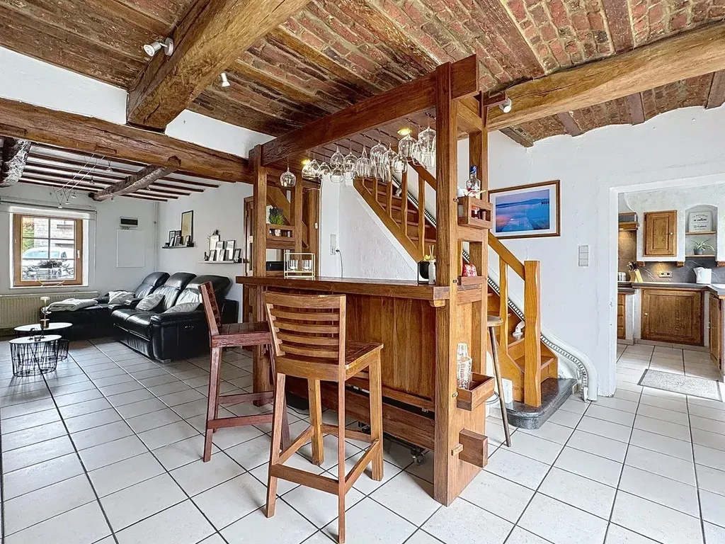 Soggiorno - Renovated Three-Façade House with Jacuzzi in Bouffioulx