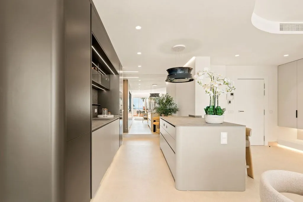 Cuisine - Beachfront Penthouse with Rooftop Spa in Estepona