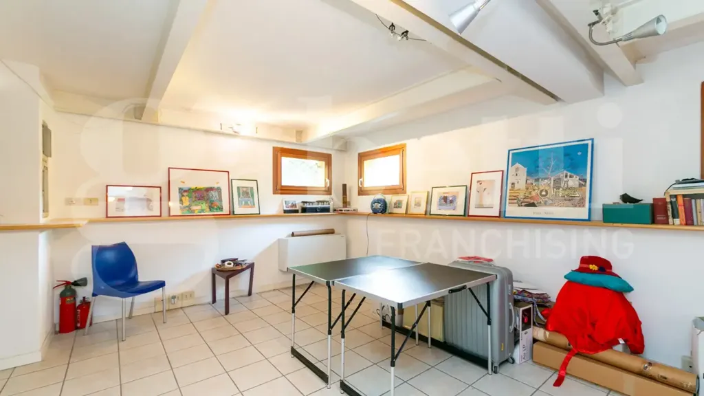 Bureau - Rustic Villa with Garden in Mogliano Veneto