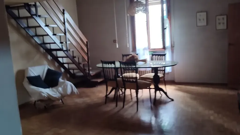 Dining Room - Three-Bedroom Apartment with High Ceilings in Florence