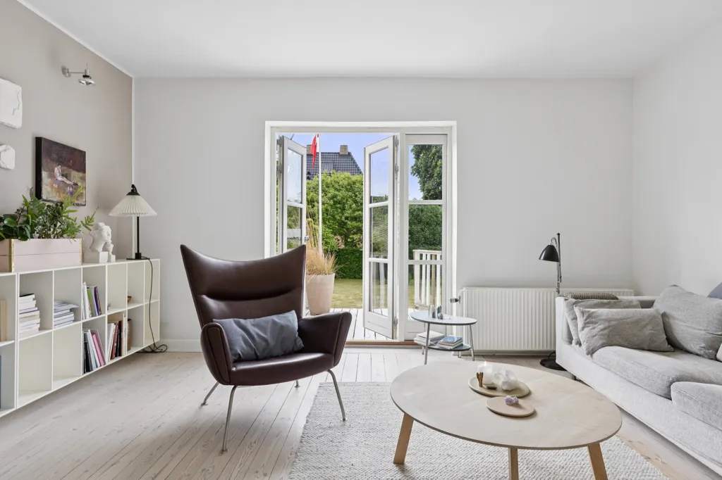 Séjour - Classical Villa with Architect-Designed Garden in Odense