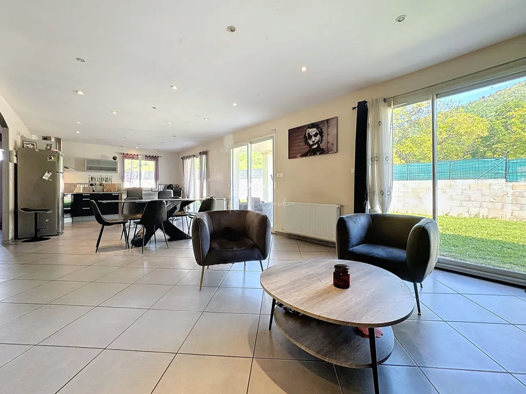 Elutuba - Modern Villa with Terrace near Millau