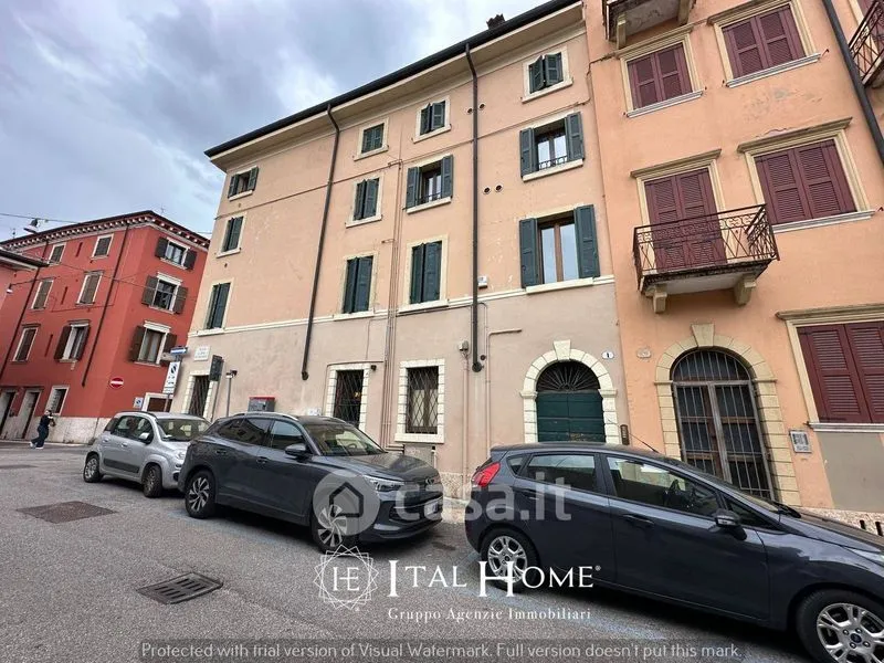 Välivaade - Two-Level Apartment in Corso Castelvecchio, Verona