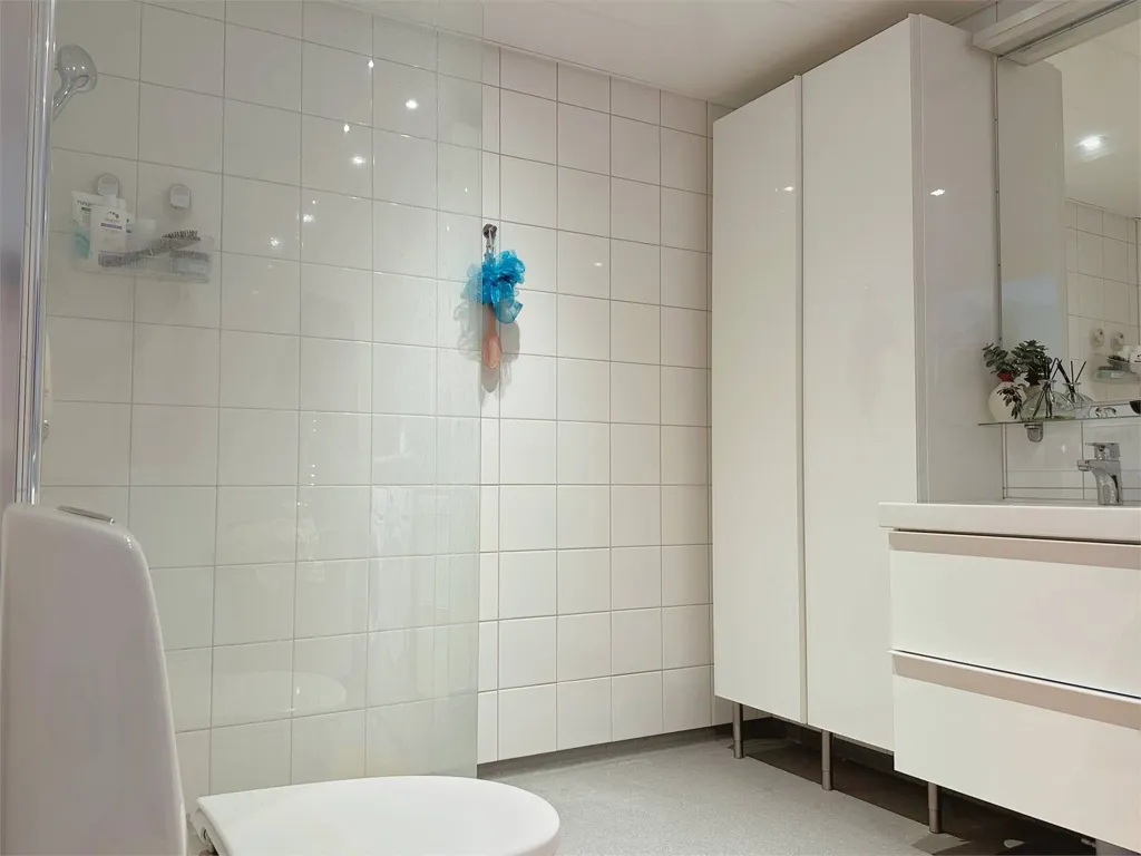 Bagni - Modern Penthouse with Balcony in Visby
