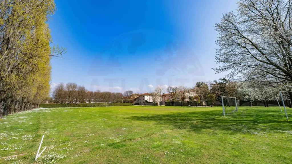 Aed - Duplex in Exclusive Residence, Castegnato