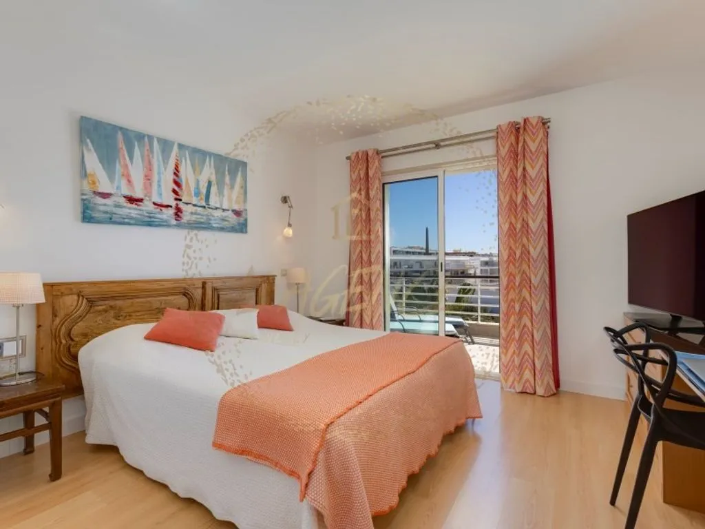 Magamistoad - Luxury Flat with Marina View in Lagos