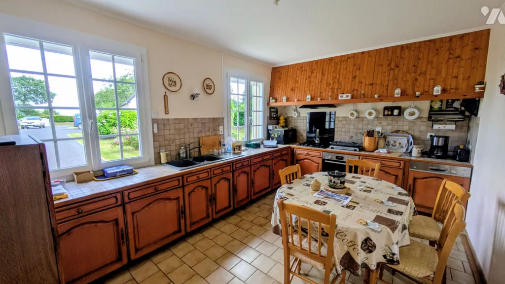 Cuisine - Maison avec Garage et Terrain Constructible à Brix