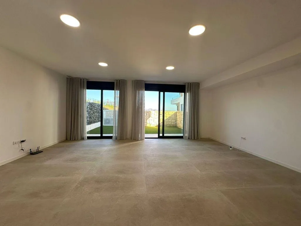 Luxury Duplex with Sea Views in Finestrat