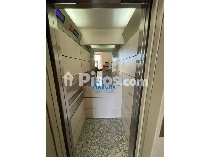 Esik - Apartment with Balcony near Albacete Fair