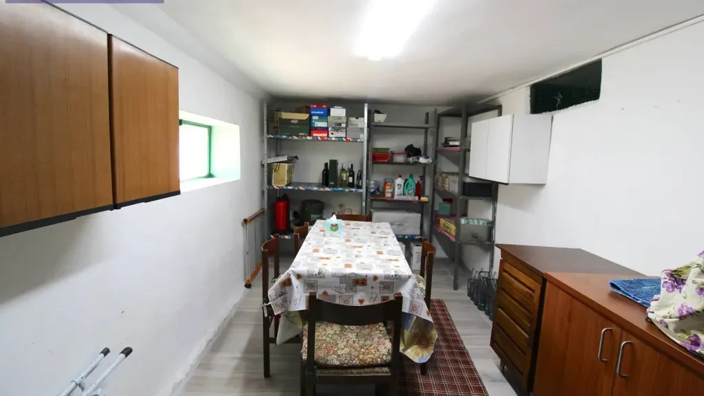 Salle à manger - Rear-Facing Apartment with Garage in Bressana Bottarone