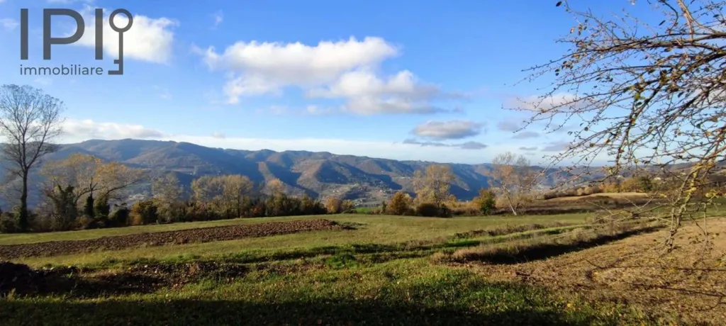 Rustic Property with Panoramic View in Prunetto