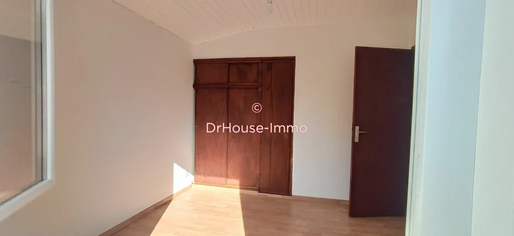 hallway_entrance