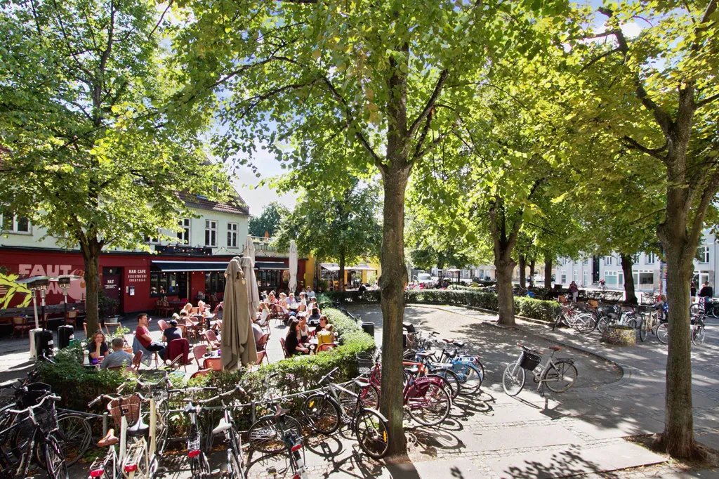 Turnkey Flat with Historic Charm in Copenhagen Ø