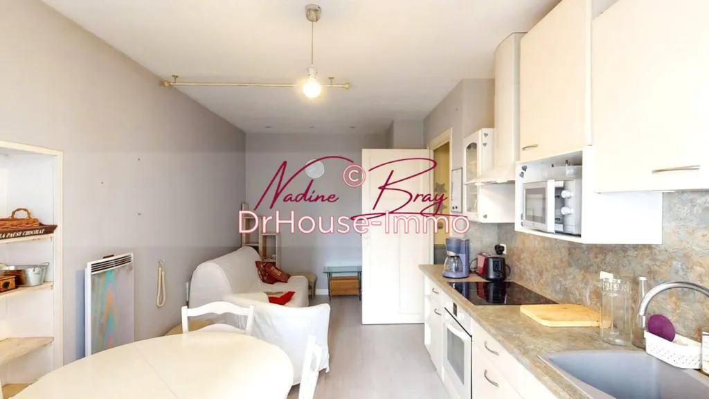 Cuisine - Appartement 2 Pièces avec Balcons à Aix-les-Bains