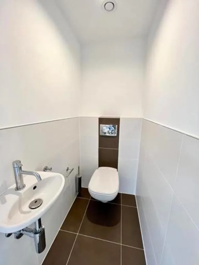 Salles de bain - Appartement Moderne avec Terrasse au 5ème Étage