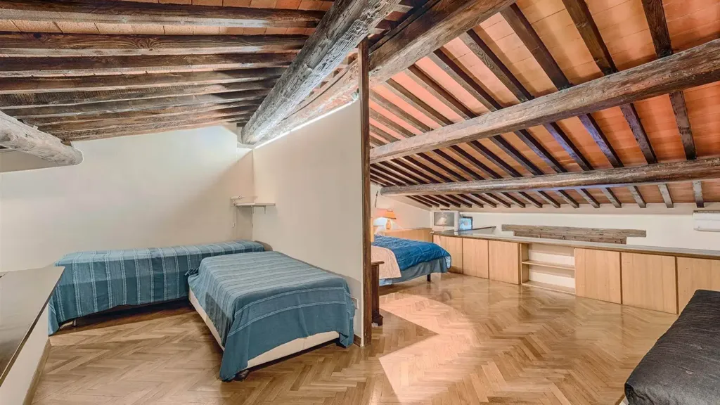 Magamistoad - Loft with Terraced Balcony in Florence