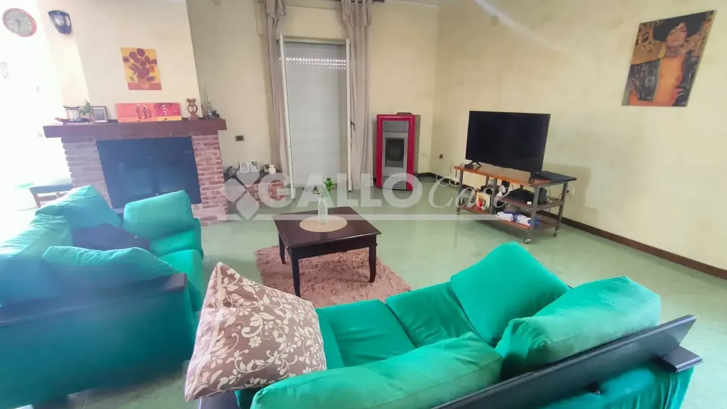 Elutuba - Duplex Apartment with Solar Features in Marano Principato