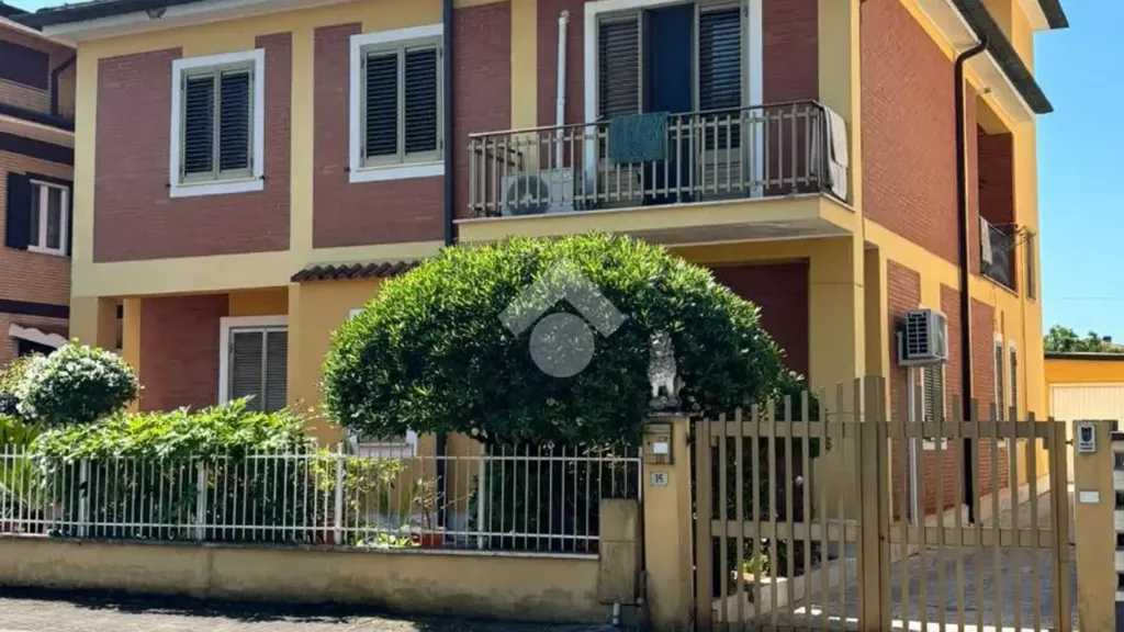 Välivaade - Triplex with Garden in Latina