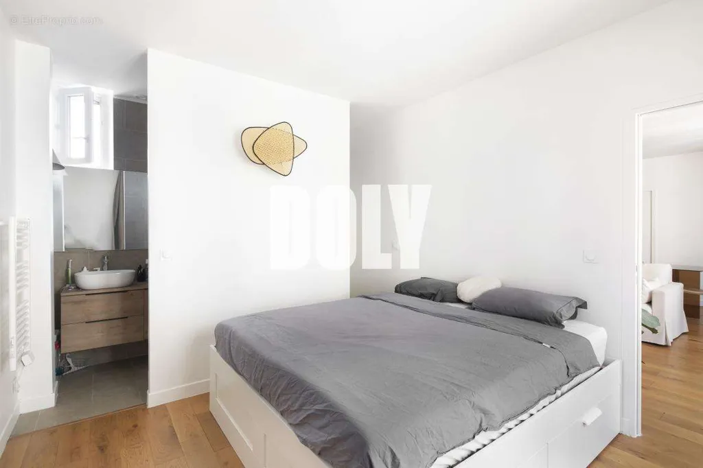 Chambres - Appartement Rénové dans le Quartier Croulebarbe à Paris