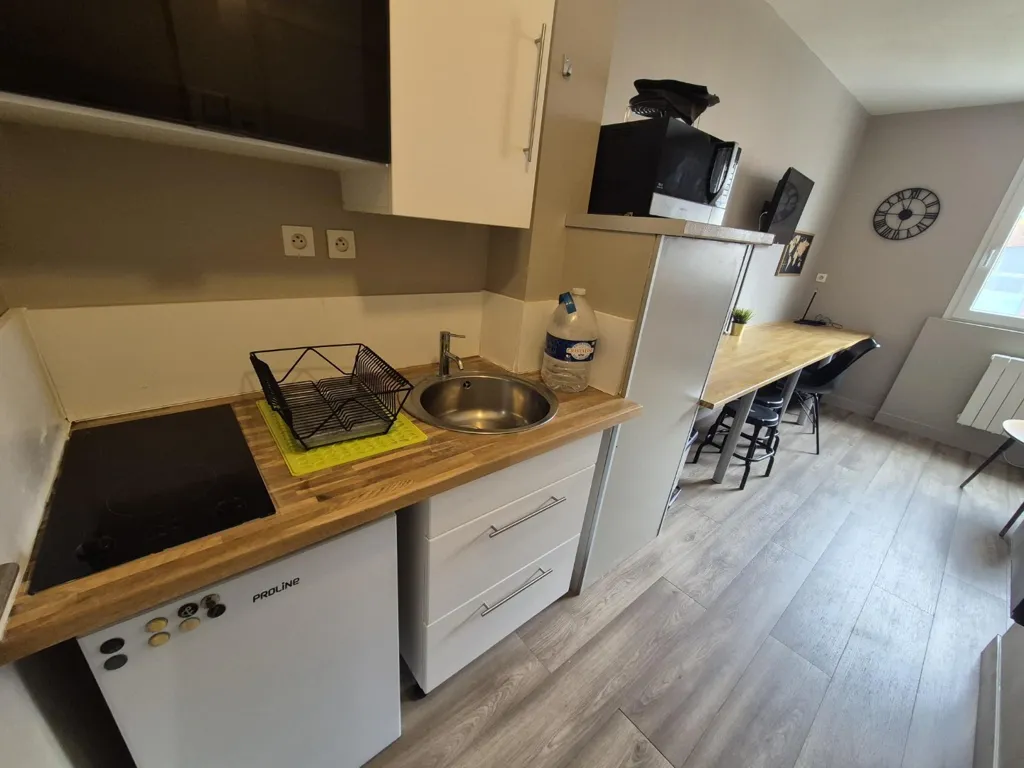 Cuisine - Studio Meublé avec Ascenseur à Wazemmes, Lille
