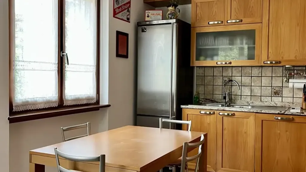 Cuisine - Villa with Panoramic Balcony in Valle Intelvi