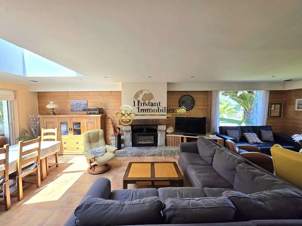 Séjour - Maison d'Architecte avec Jardin à l'Abri des Regards