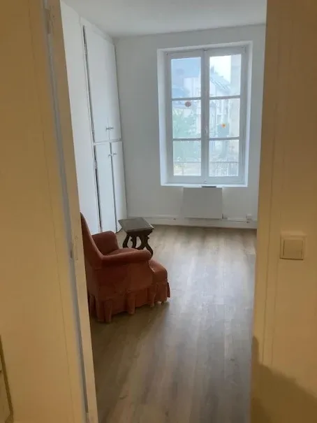 Elutuba - 3-Bedroom Apartment in Chartres