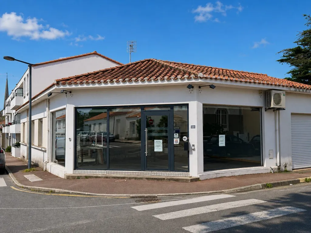 Extérieur - Local à Transformer en Appartement au Cœur du Centre-Ville
