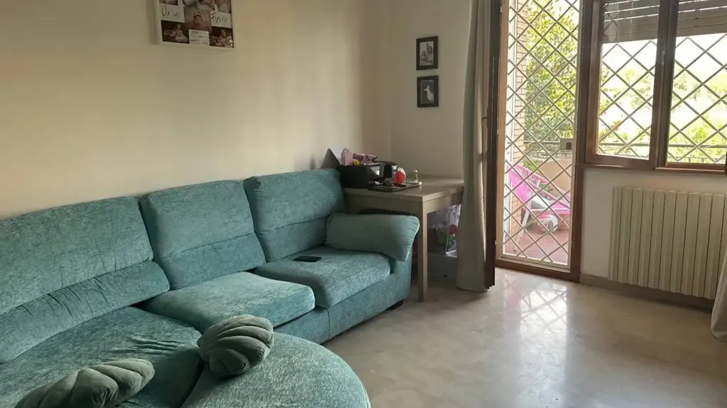 Apartment with Terrace in Via Morolo, Rome