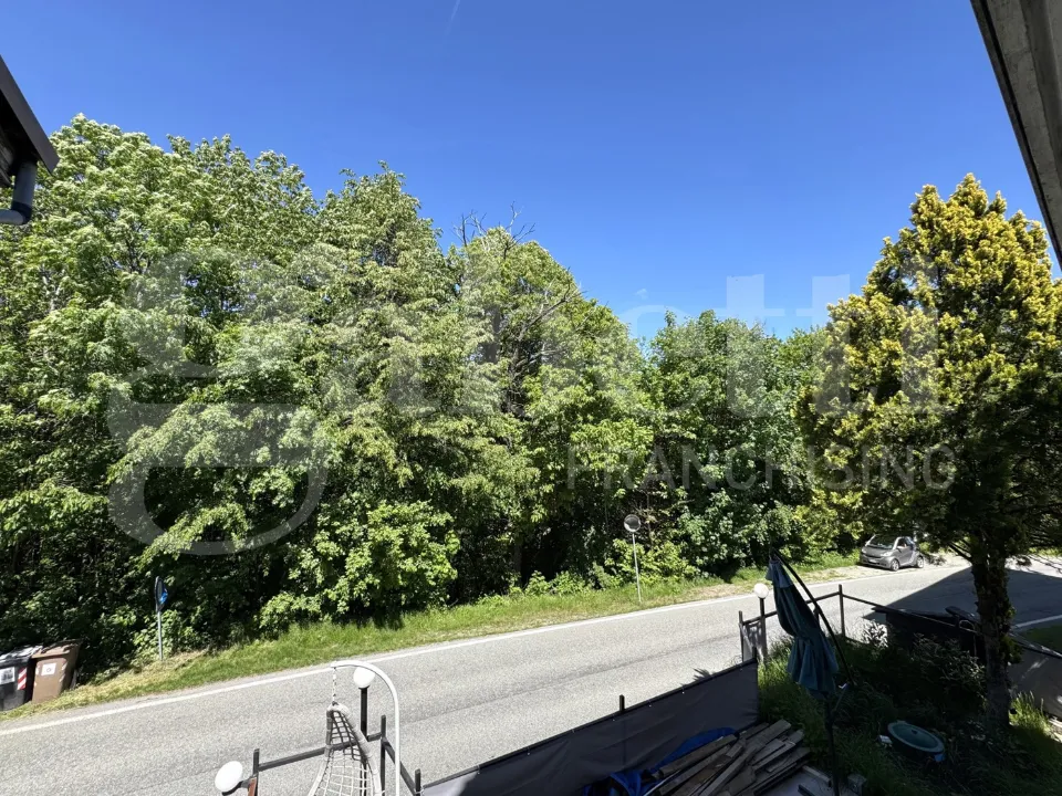Balcony - Rustic House with Garden in Giaveno