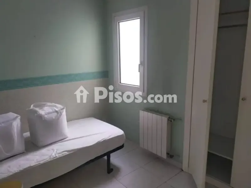 Bedrooms - Spacious Flat Near Beach in Palamós