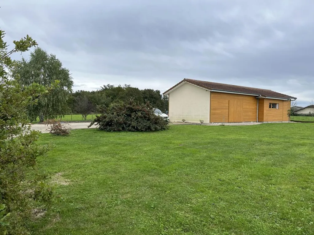 Aed - Agricultural Building with Potential in Bresse Vallons