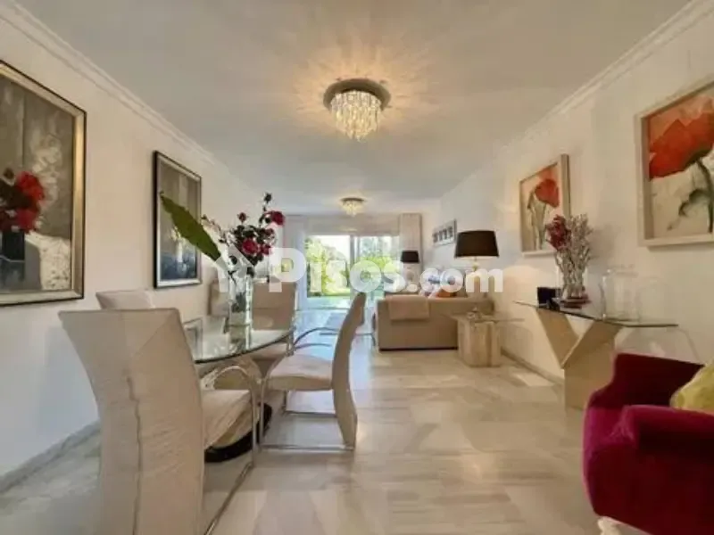 Esik - Apartment with Private Garden in Guadalmina