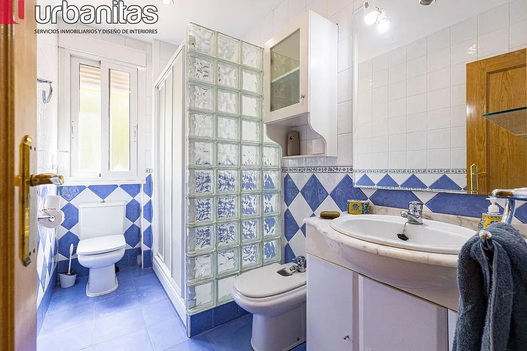 Salles de bain - Furnished Flat with Terrace in Vistabella